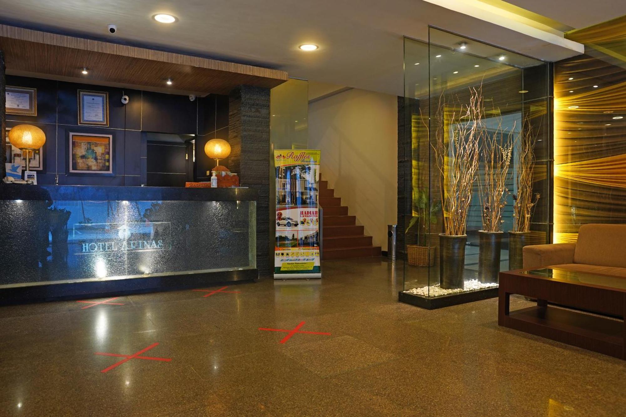 Arinas Hotel Bandar Lampung Exterior foto